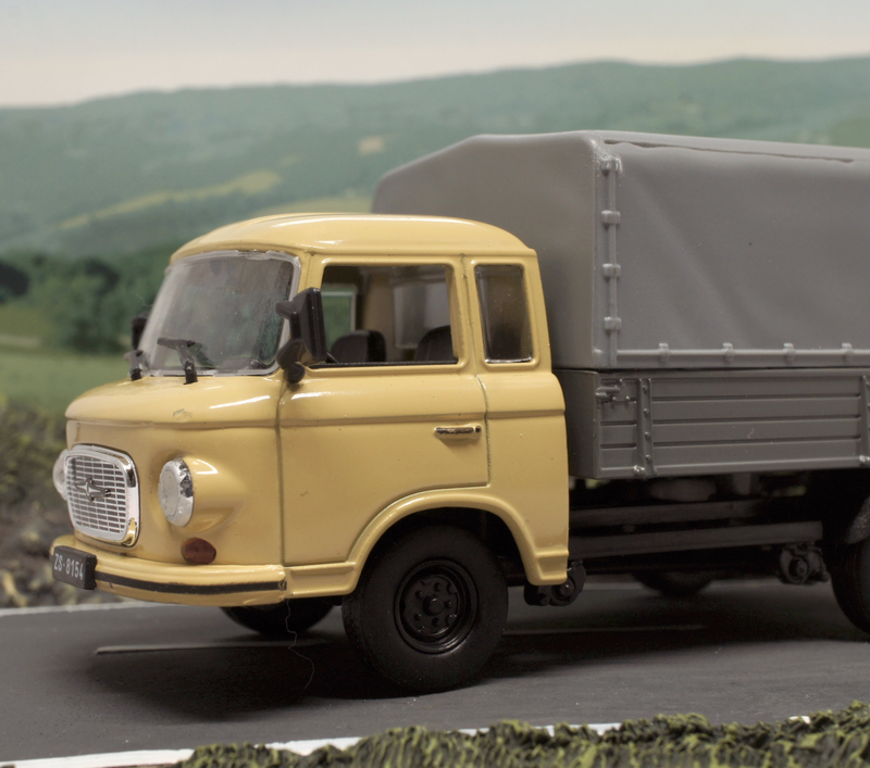 Illustration for article titled Troublesome Trucking Teutonic Tuesday: Die Rückkehr des Zweitakt. Und Kommis.